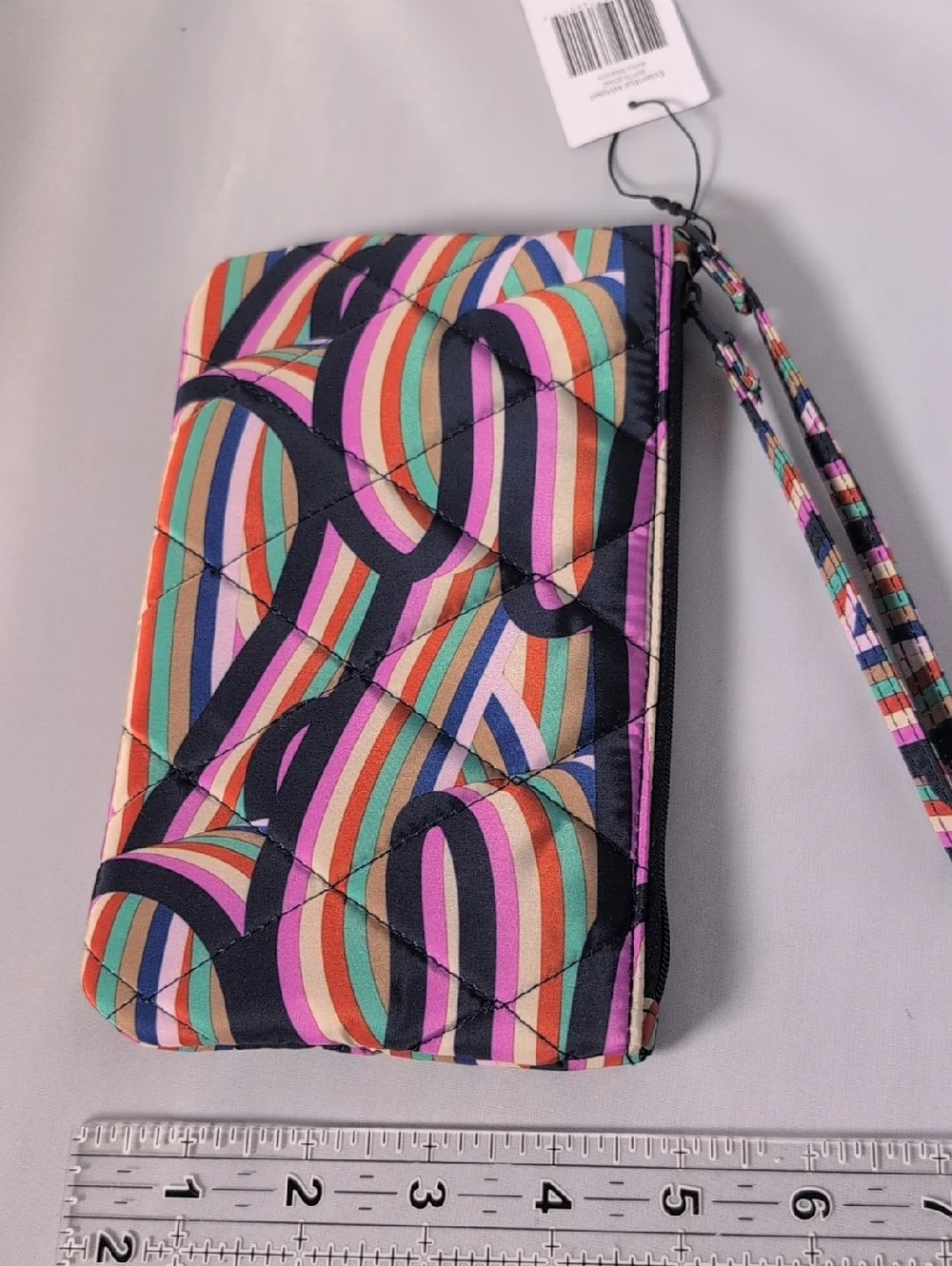 Vera Bradley Outlet Essential Wristlet in Retro Ribbons Ultralight